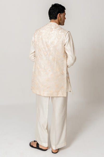 Wabi Sabi Ivory aari embroidered open jacket set WABIJUN26D145957
