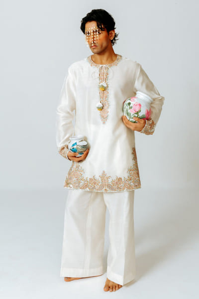 Wabi Sabi Ivory resham embroidered kurta set WABIJUN26D145958