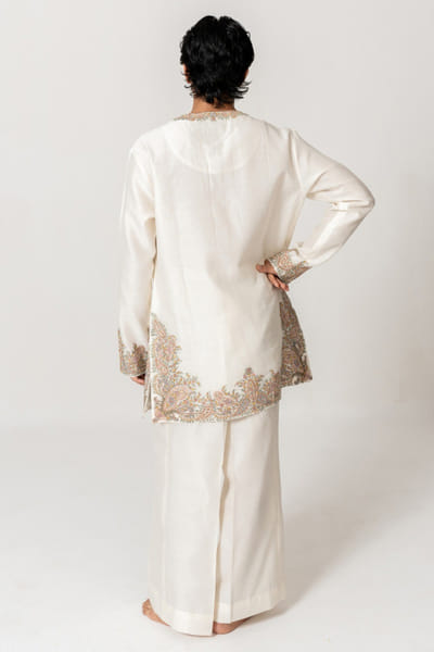 Wabi Sabi Ivory resham embroidered kurta set WABIJUN26D145958