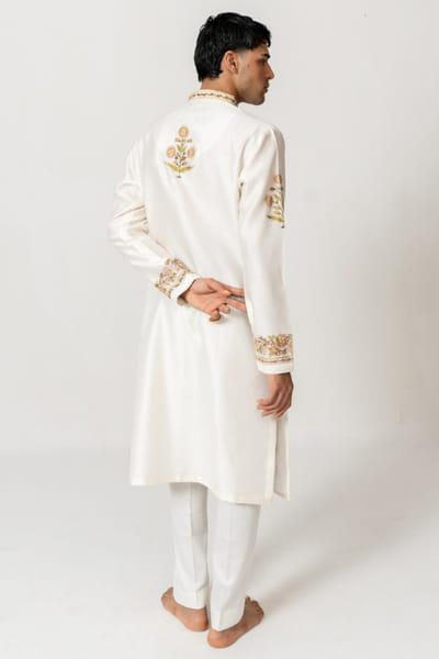 Wabi Sabi Ivory resham embroidered kurta set WABIJUN26D145959