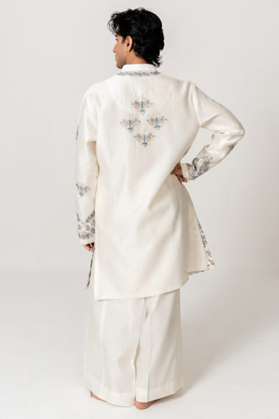 Wabi Sabi Ivory resham embroidered kurta set WABIJUN26D145966