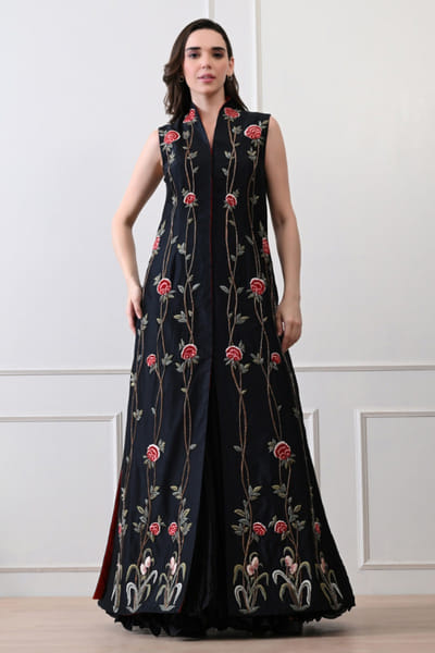 Black floral embroidery jacket and skirt set