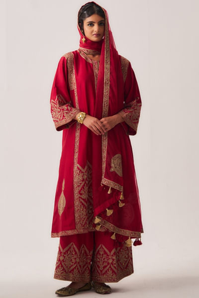 Deep red zari-aari embroidery phiran kurta set