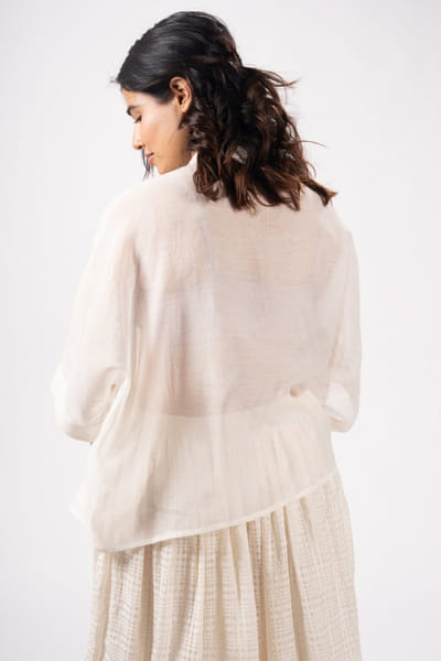 Subtle Shuttle Studio Off-white ribbed checks kimono sleeve top SUBTAUG26D151462