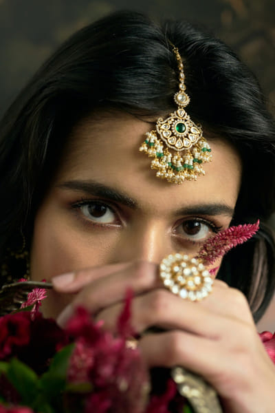 Preeti Mohan Gold polki mang tika PREEJUL26D348662