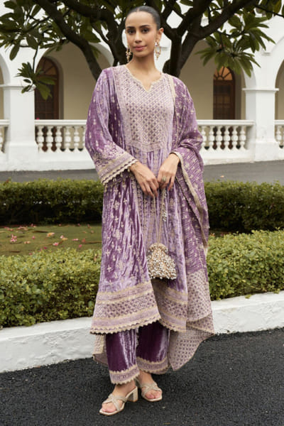 Lavender embroidered dhoti kurta set