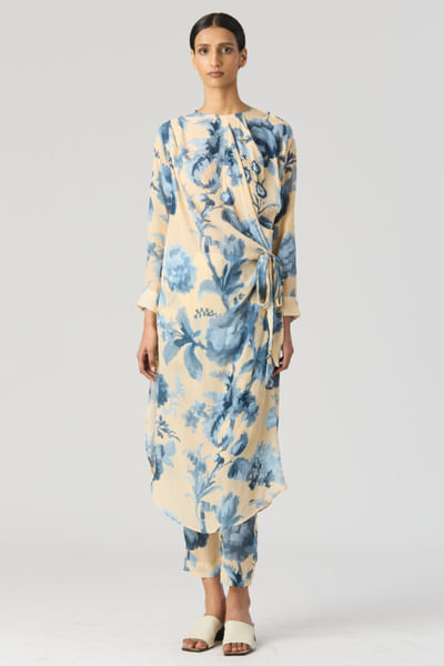 Blue floral printed tie-up kurta set