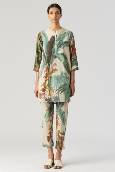 Green jungle print embroidered short kurta set