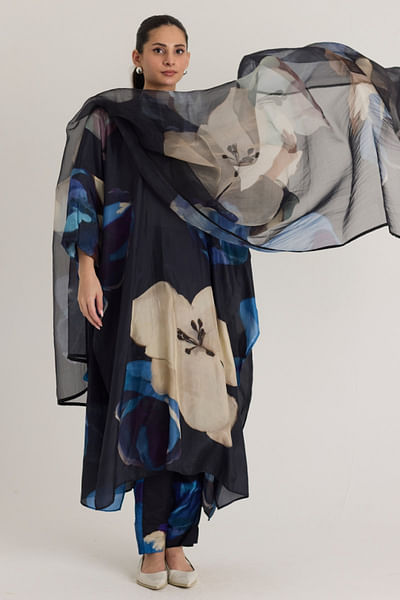 Black floral printed dupatta