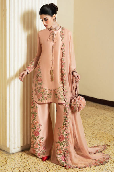 Tea pink 3D floral embroidered kurta set