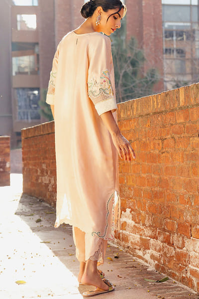 Aneeka Ruknuddin Pastel pink hand embroidered kurta set ANEEJUL26D249813