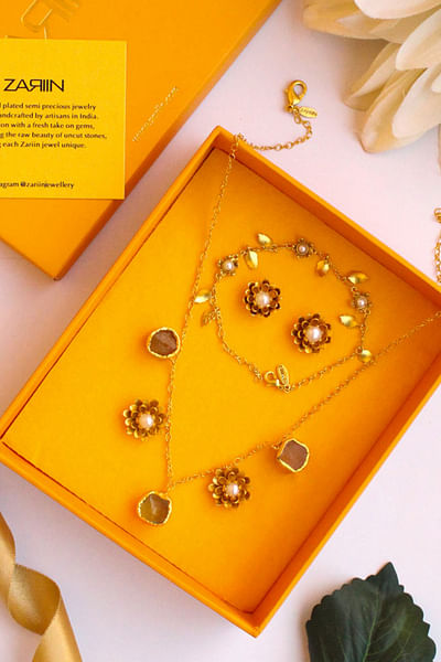 Semi-precious stone jewellery gift box