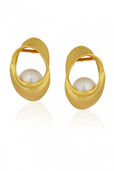 Gold plated oval pearl earrings