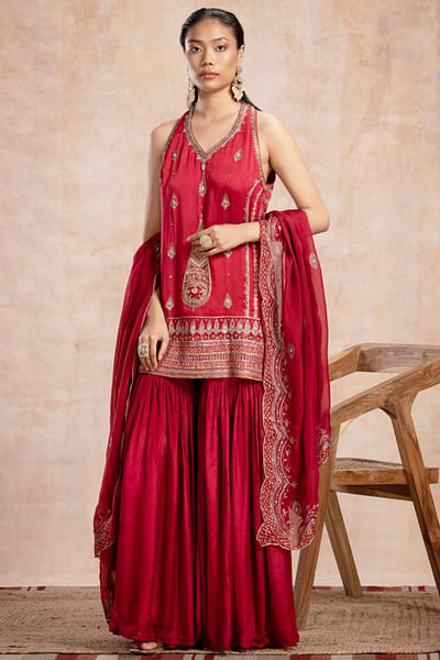 Red zari embroidered kurta and gharara set