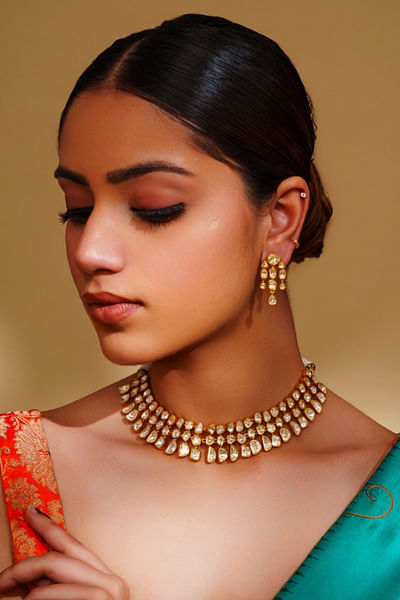 Gold finish kundan polki necklace set