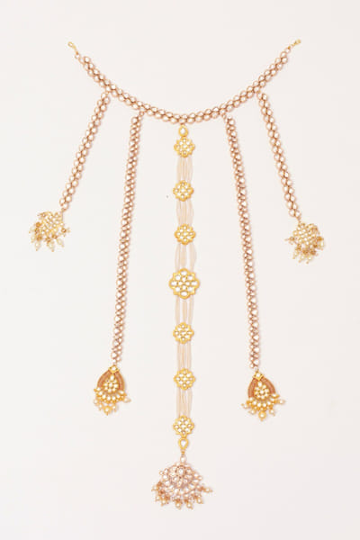 Gold finish kundan hair accessory