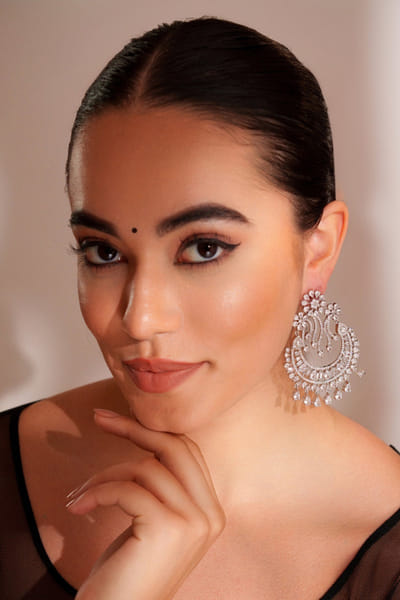 White diamond chandbalis